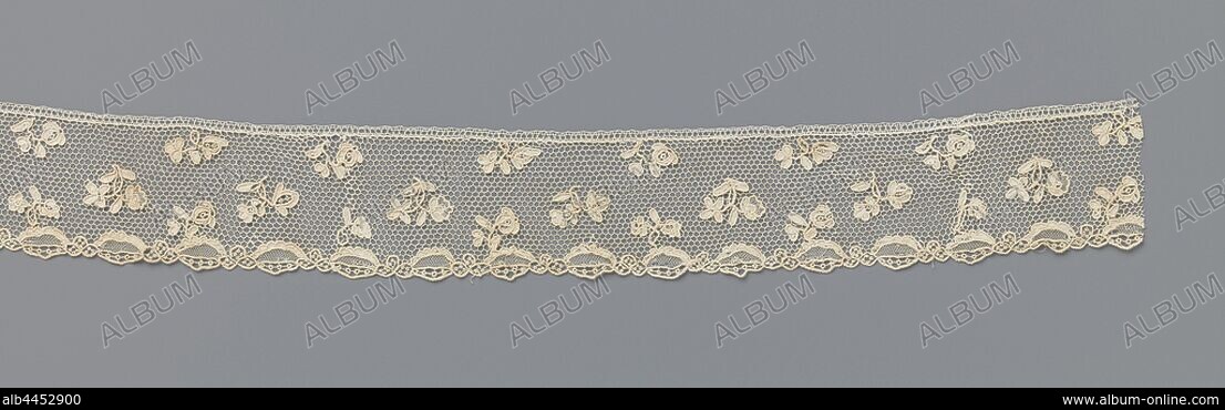 Lily of the Valley Scallop Lace Edging