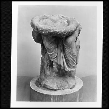 MARBLE SEATED STATUE - Photos, illustrations et images - Album