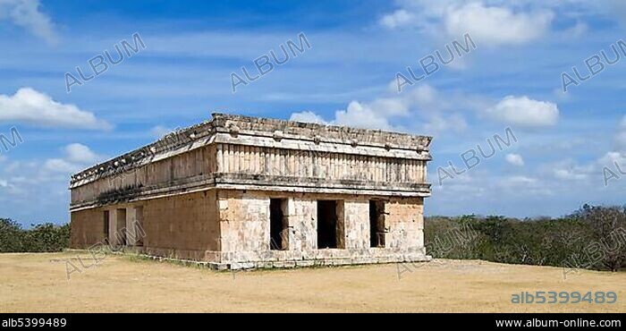 Uxmal, UNESCO World Heritage Site, Casa de las Tortugas, House of the Turtles, Yucatan, Mexico, Central America.