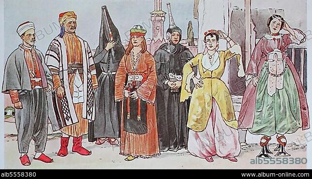 Kleidung, Mode in Arabien, von links, ein Mohammedaner aus dem Libanon, dann ein Fellache, ein Bauer, dann eine Drusin aus dem Libanon, eine Fellache und eine Drusin aus der Region Damaskus, eine Tänzerin aus Damaskus und eine Damaszenerin auf Holzschuhen, die Kabkabs, digital restaurierte Reproduktion einer Originalvorlage aus dem 19. Jahrhundert.