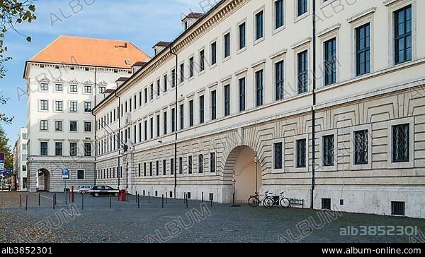 Bavarian Ministry of Economic Affairs, opened in 1938 as Luftgaukommando Süd, facade facing Prinzregentenstraße, Munich, Bavaria, Germany, Europe.