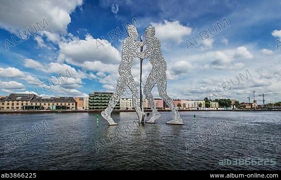 Molecule Man sculpture in the Spree River, Berlin, Germany, Europe.