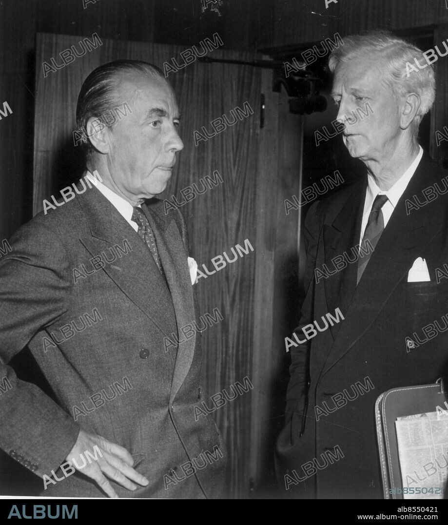 Arkiv 480714-. Folke Bernadotte (vänster)pratar med USA:S sändebud till Israel James C McDonald före ett möte med FN:s säkerhetsråd.. COPYRIGHT SCANPIX SWEDEN CODE 190/9814.