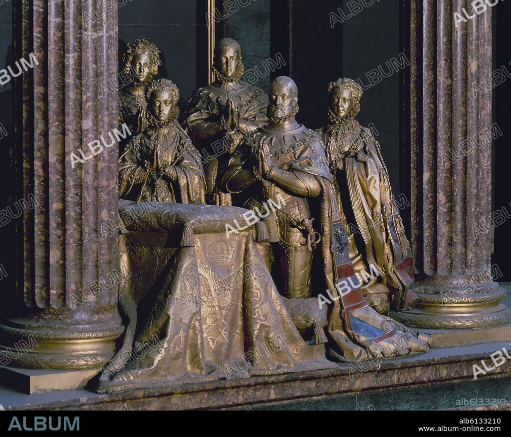 POMPEO LEONI (1533-1608). MAUSOLEO DE FELIPE II CON SUS TRES ESPOSAS Y EL PPE CARLOS-DETALLE CENOTAFIOS-1592-1598.