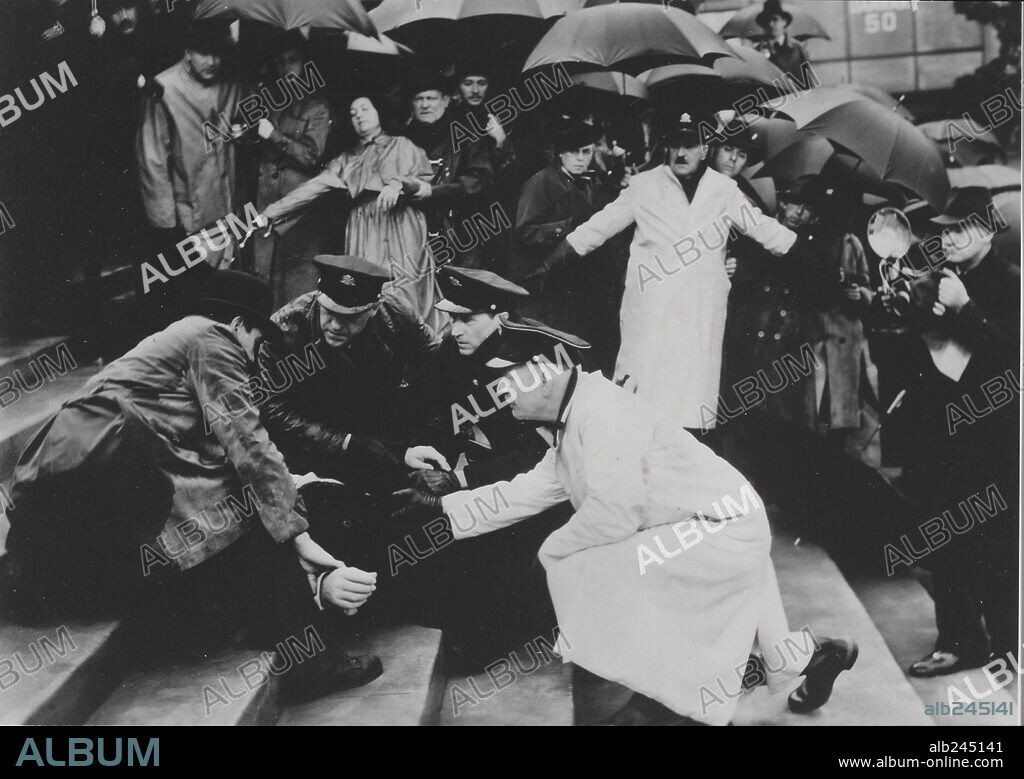 ENVIADO ESPECIAL, 1940 (FOREIGN CORRESPONDENT), dirigida por ALFRED HITCHCOCK. Copyright UNITED ARTISTS.