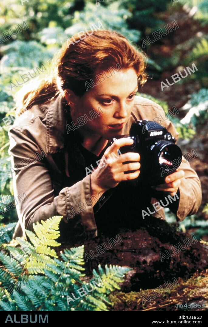 JULIANNE MOORE dans LOST WORLD: THE LOST WORLD: JURASSIC PARK, 1997, réalisé par STEVEN SPIELBERG. Copyright UNIVERSAL PICTURES.