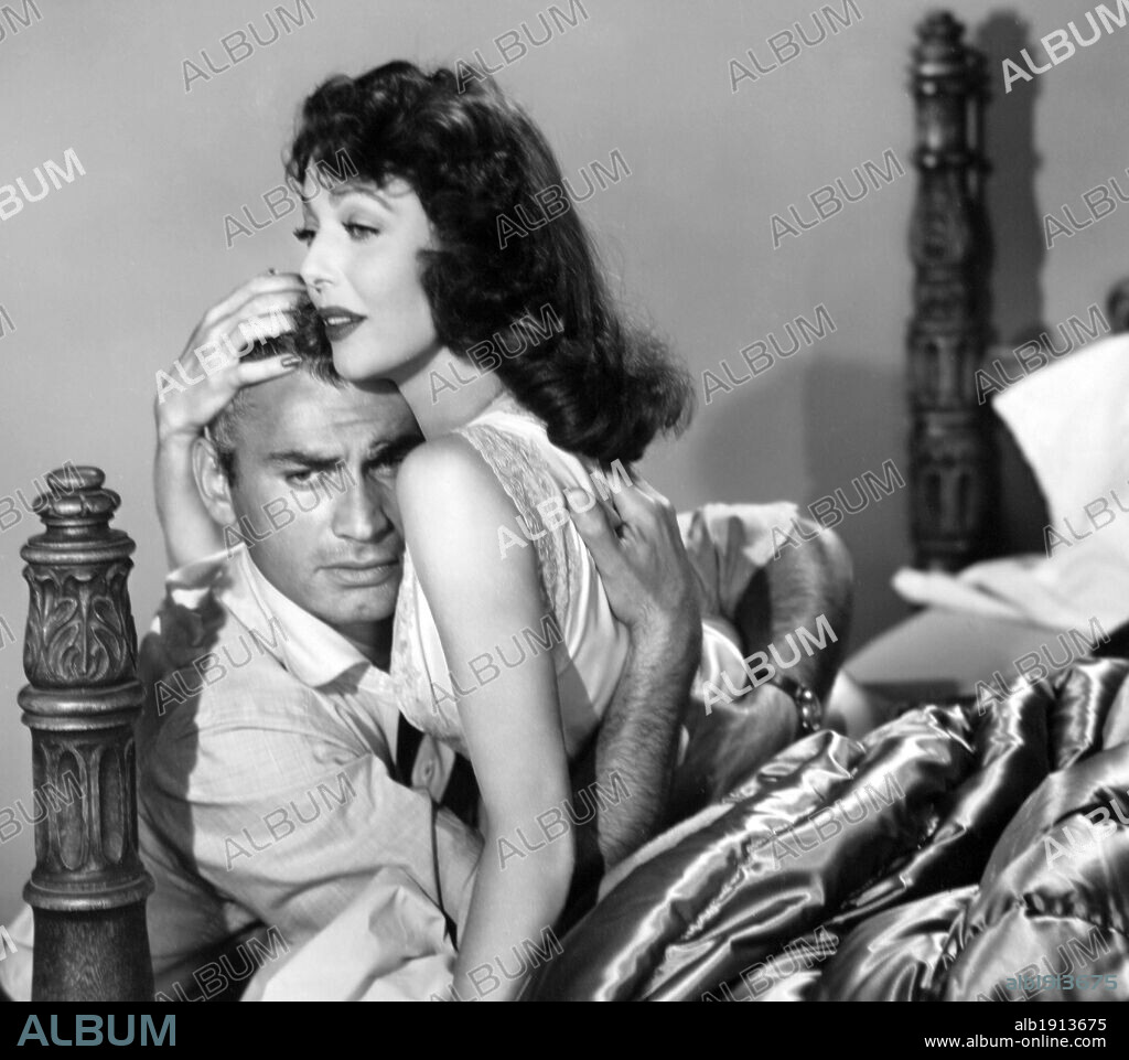 JEFF CHANDLER y LORETTA YOUNG en ENTRE DOS AMORES, 1952 (BECAUSE OF YOU), dirigida por JOSEPH PEVNEY. Copyright UNIVERSAL INTERNATIONAL.