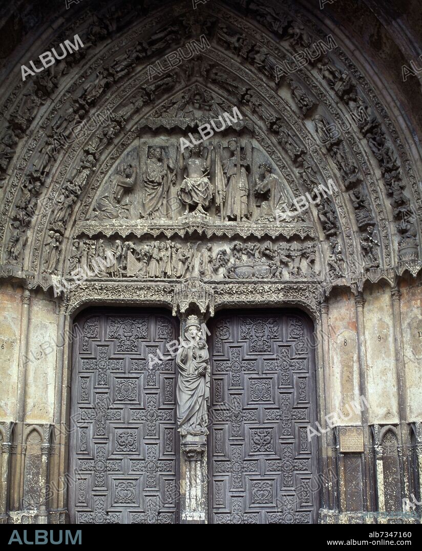 PORTADA DEL JUICIO FINAL - SIGLO XIII - PORTICO DE LA FACHADA OCCIDENTAL (CENTRO) - GOTICO ESPAÑOL.