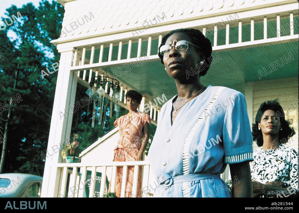 WHOOPI GOLDBERG dans THE COLOR PURPLE, 1985, réalisé par STEVEN SPIELBERG. Copyright WARNER BROTHERS.