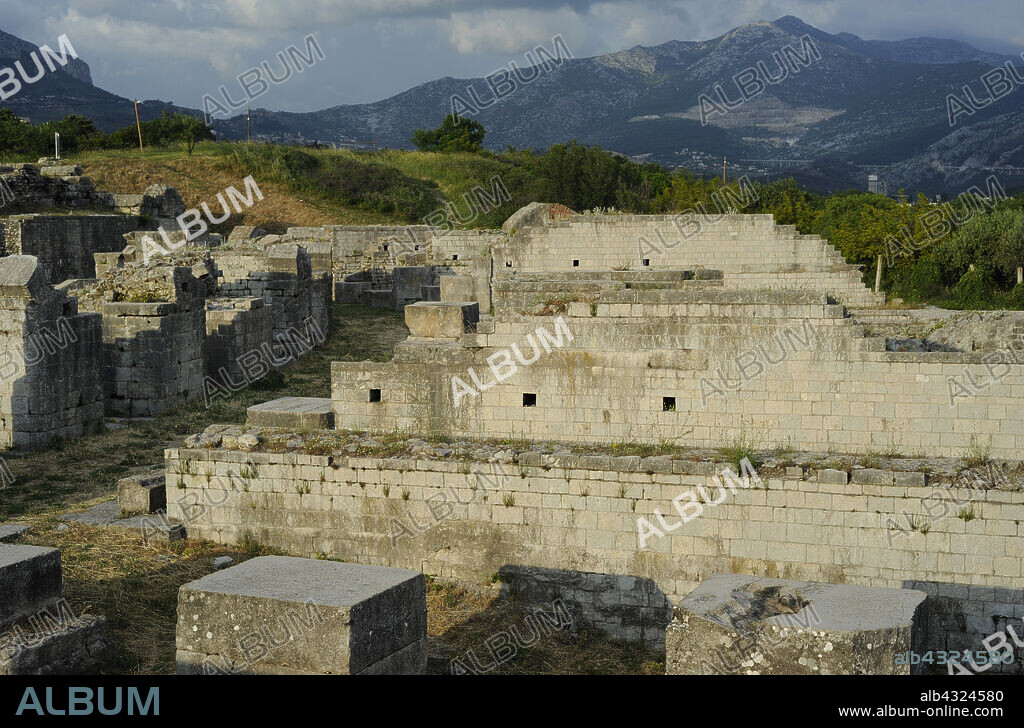 Croatia, Solin. Ancient city of Salona. Colonia Martia Ivlia Valeria. It was the capital of the Roman province of Dalmatia. Ruins of the amphitheater, built in the second half of the 2nd century AD.