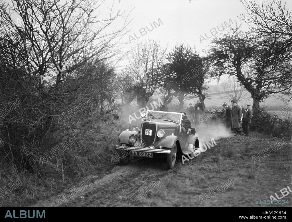 Ford V8 3622 cc. Vehicle Reg. No.  YY8922.  Event Entry No: 86 Driver: Avebury, Lord. No award. Place: Gypsy Lane, near Winchcombe Gloucestershire. Sunbac Colmore Trial. Date: 24.2.34.
