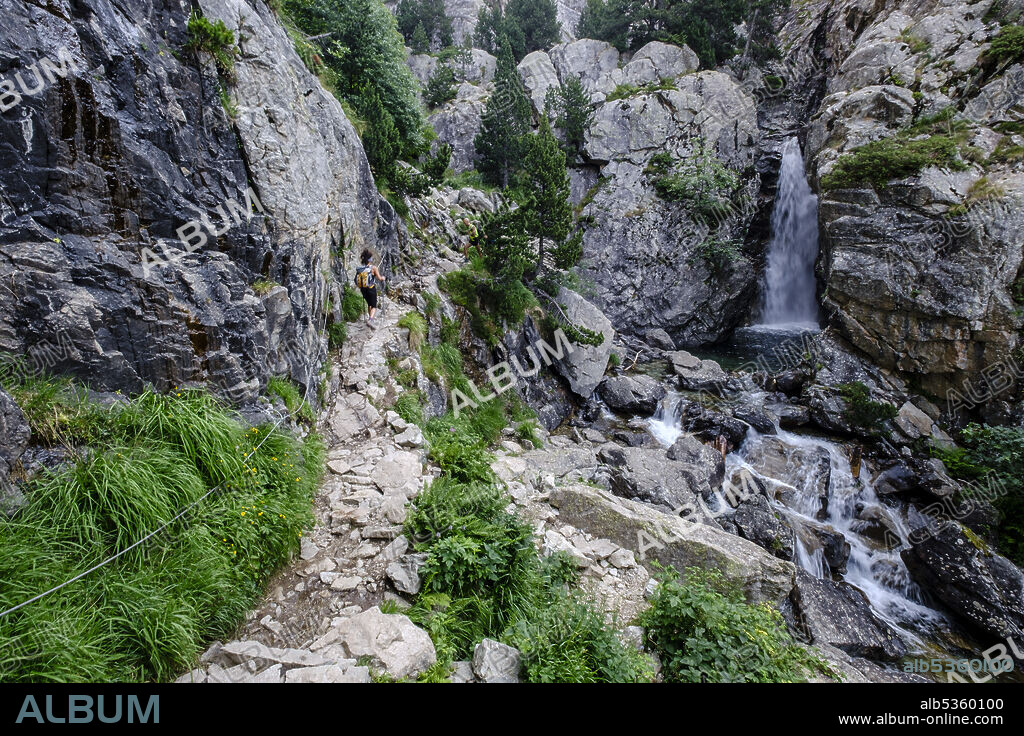 Fraile waterfall, Ibones azules and Bachimaña alto route, Huesca province, Spain.