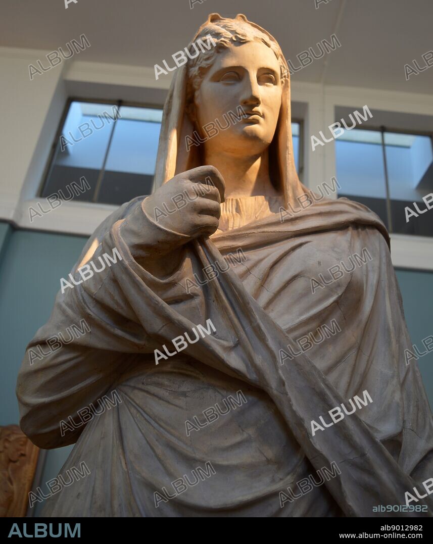 Large Herculaneum Woman, 1st century, AD. The statue was probably from an honorific monument for a local woman at Herculaneum. It deploys one of the most popular designs for female portrait statues under the Roman Empire. More than 150 versions survive. The woman has an ideal beauty and is modestly veiled.