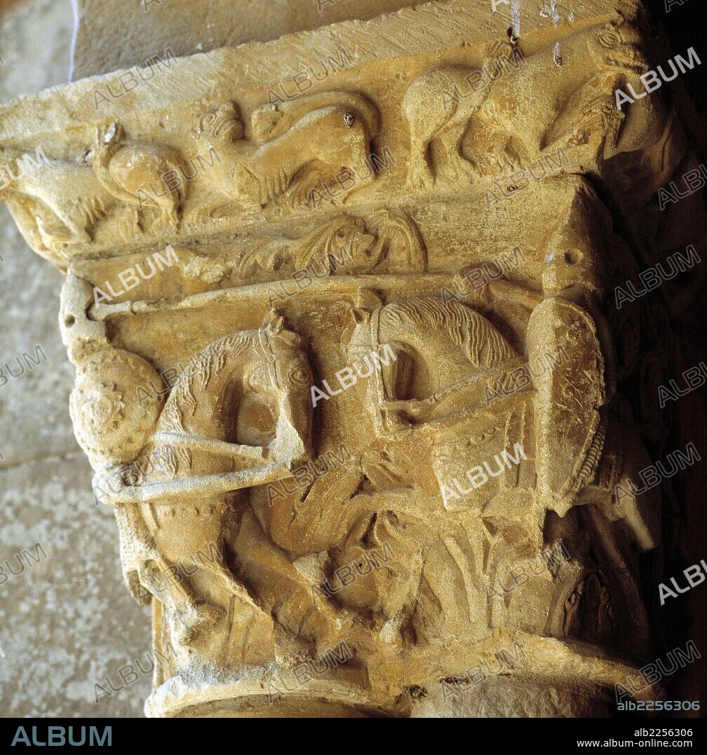 BURGOS. REBOLLEDO DE LA TORRE. IGLESIA PARROQUIAL. CAPITEL DEL PORTICO OBRA DE JUAN DE PIASCA , AÑO 1186. ARTE ROMANICO.