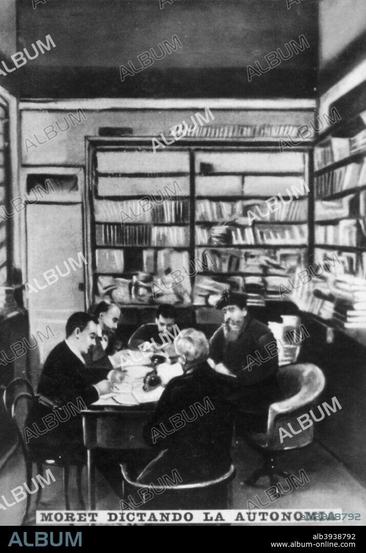 'Moret dictating the autonomy', c1910. In 1897 as Minister for Overseas Colonies (Ultramar) Segismundo Moret (1833-1913) decreed the autonomy for Cuba and Puerto Rico in an attempt to avoid their secession. He became Spanish Prime Minister in 1905. Cigar card from the History of Cuba, Geografico Universal, Propaganda de los Cigarros Susini y La Corona, Tabacalera Cubana.