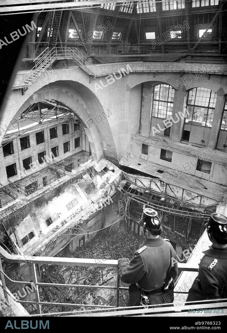 Marzo 1933. Ruinas del Reichstag Despues del grave incendio que Sufrió  Foto: Norbert Ebel.