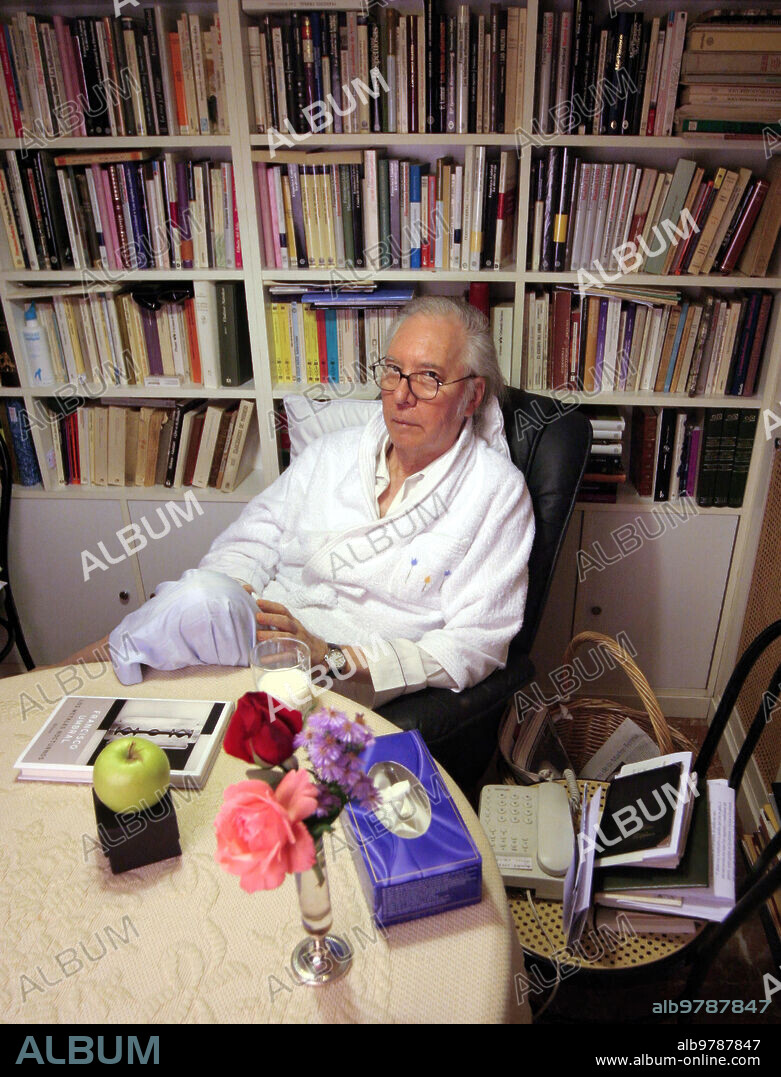 Madrid, 10/09/2003. Interview with Francisco Umbral. Photo: José Luis Álvarez. Archdc.