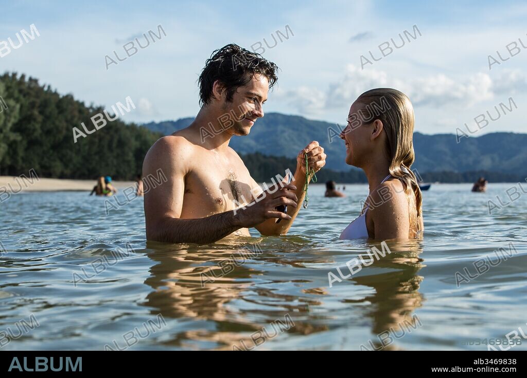 CHARLOTTE VEGA y DYLAN O'BRIEN en AMERICAN ASSASSIN, 2017, dirigida por MICHAEL CUESTA. Copyright LIONSGATE/CBS FILMS / BLACK, CHRISTIAN.