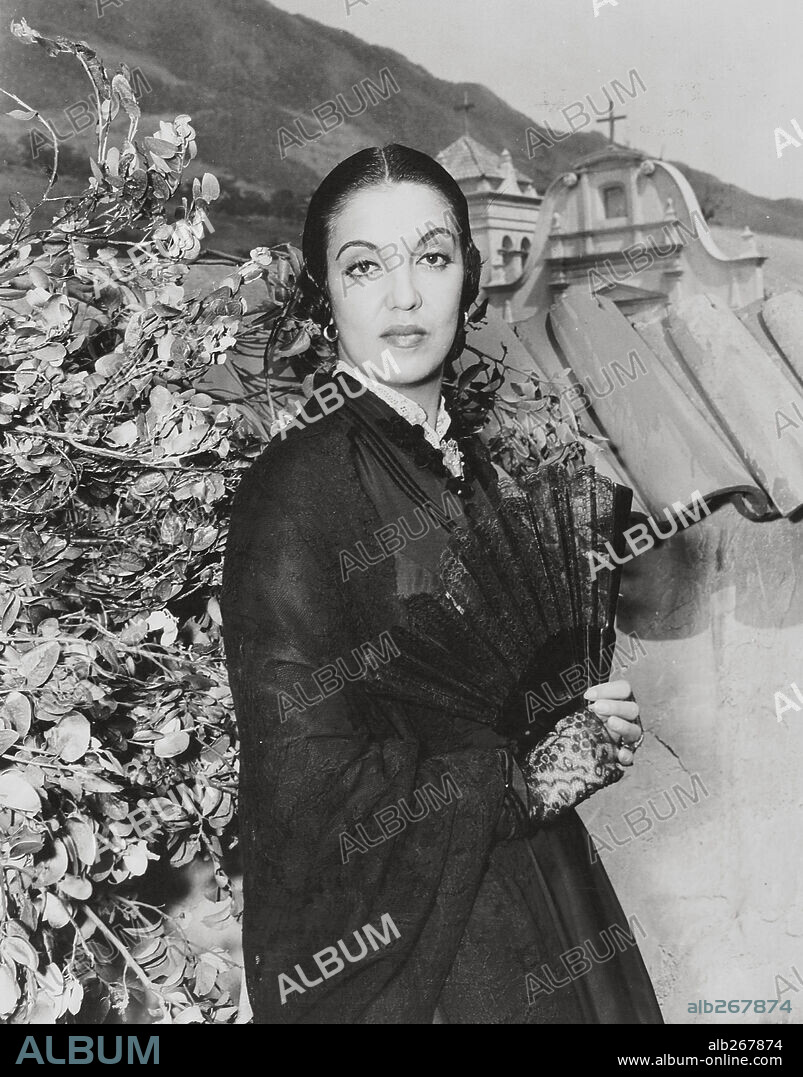 KATY JURADO.