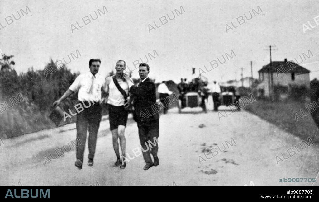 St Louis, USA.Olympic Games 1904: Thomas Hicks of the USA, being sponged at 23 miles.