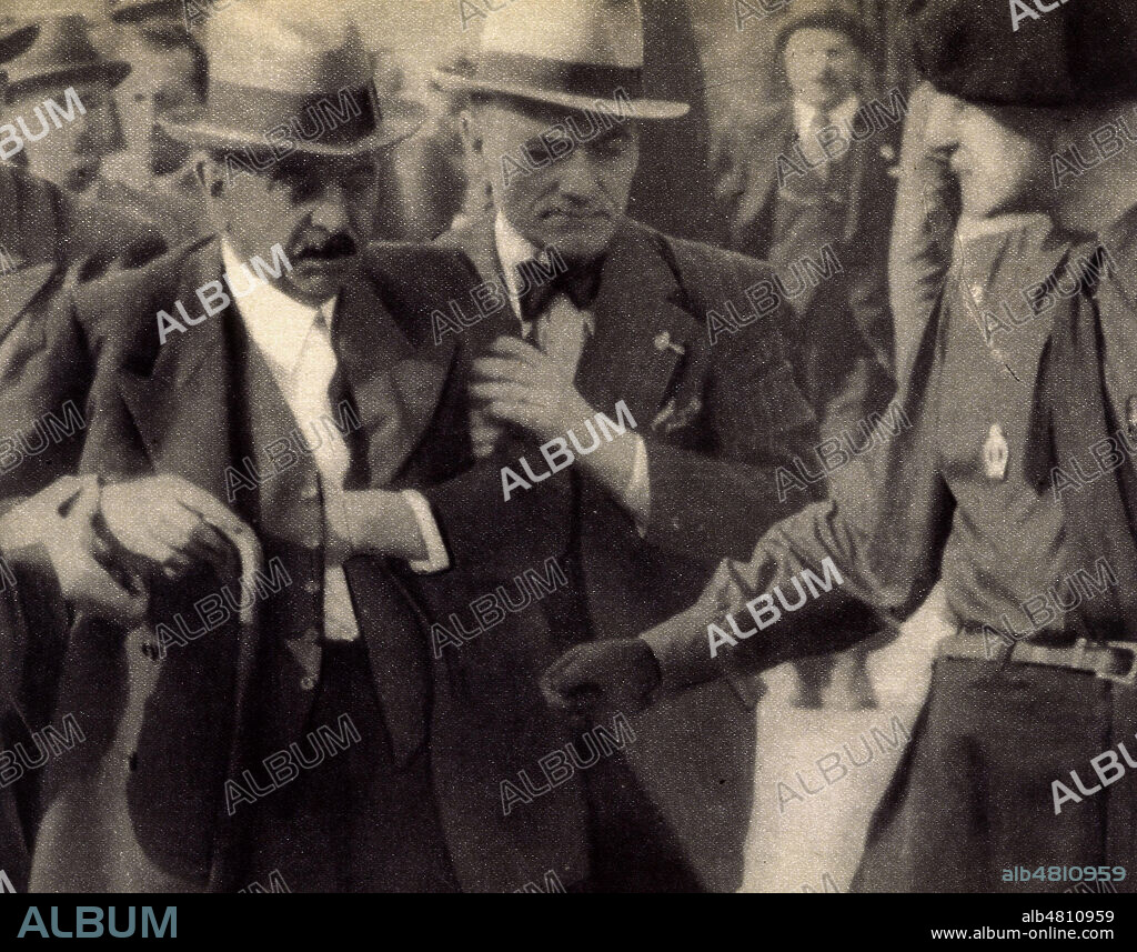 Attentat contre Pierre LAVAL (1883-1945), photograohie noir et blanc in La Semaine du 04/09/1941. Credit : Collection KHARBINE-TAPABOR.