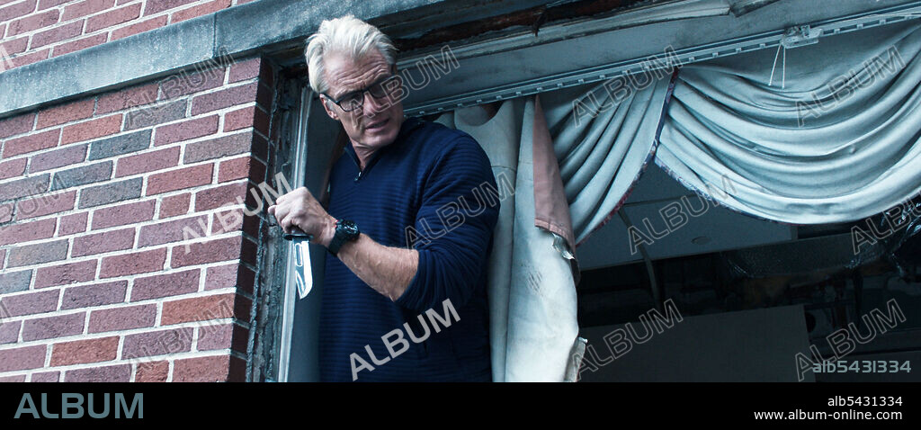 DOLPH LUNDGREN en CASTLE FALLS, 2021, dirigida por DOLPH LUNDGREN. Copyright VMI Worldwide.
