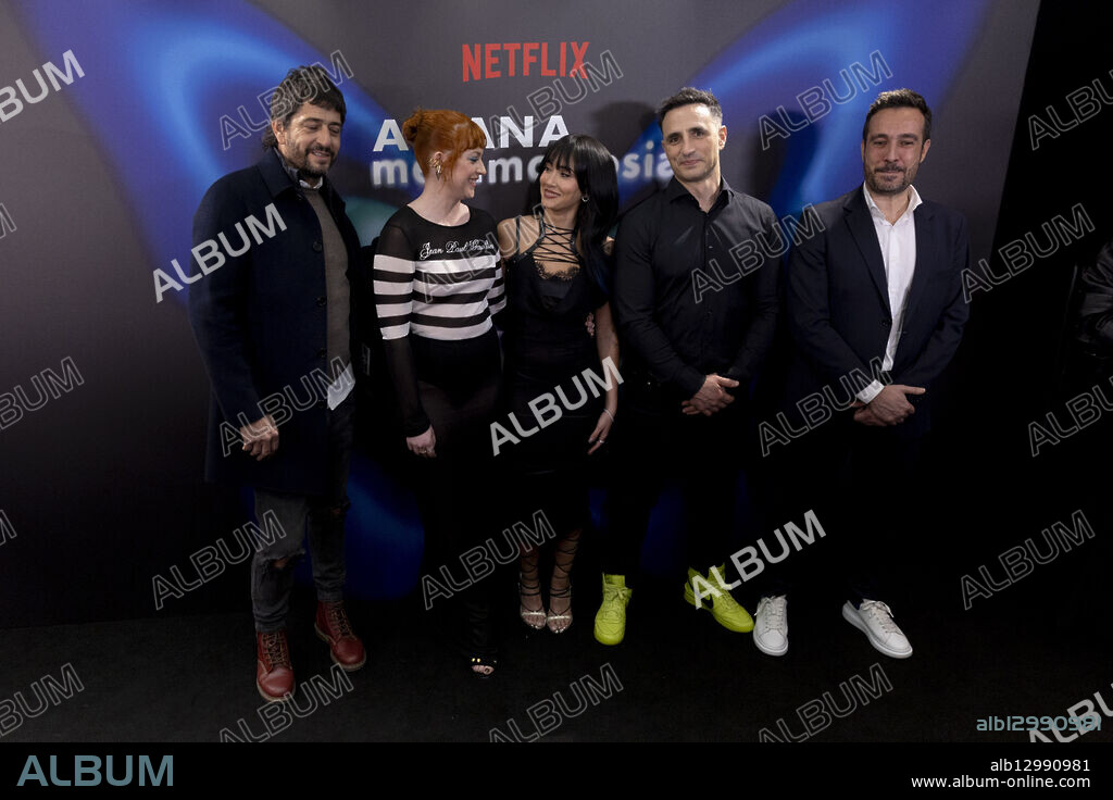 Chloé Wallace (2L) and singer Aitana (3R) attended 'Aitana Metamorfosis' Photocall at the Metamorfosis Estudio on February 20, 2025 in Madrid, Spain.