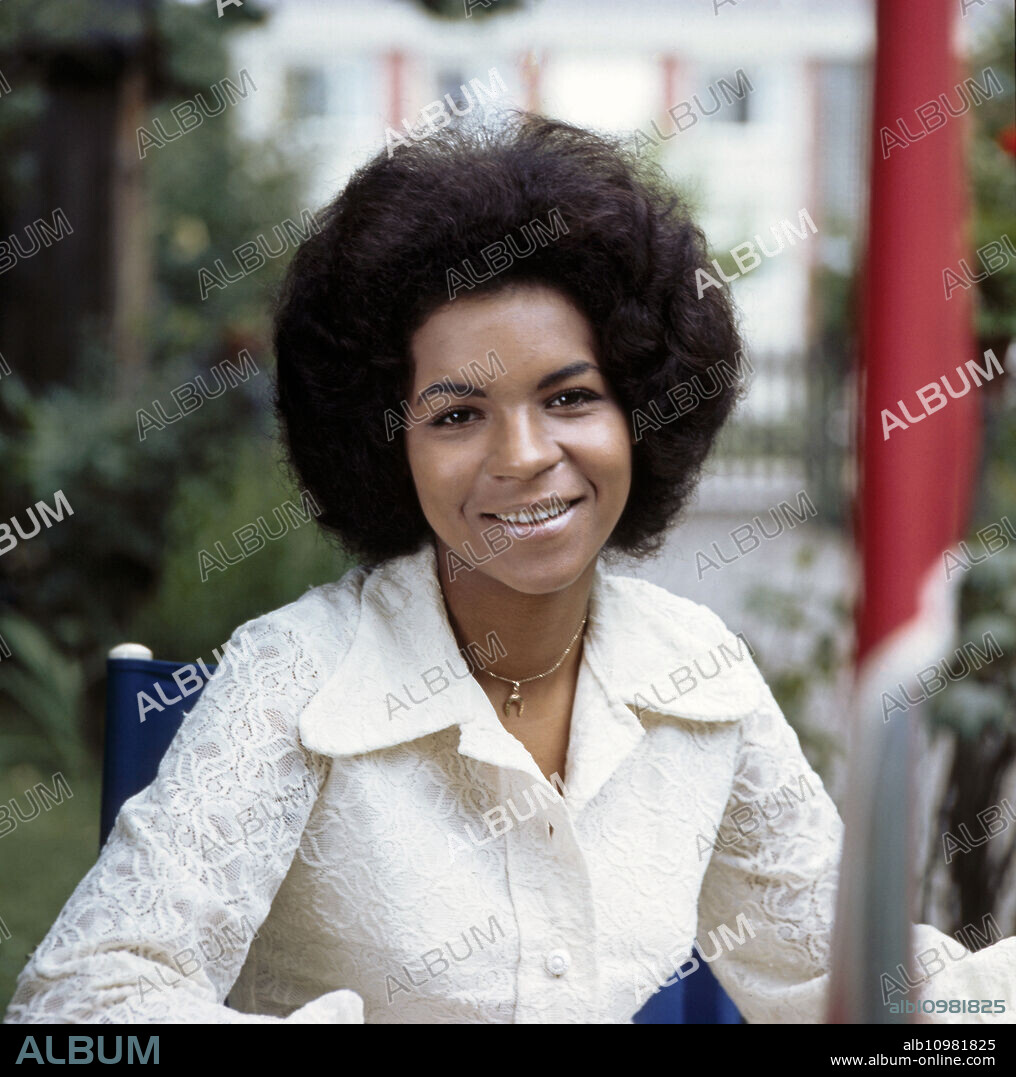 Photo shooting with the German pop singer Ramona Wulf for the Philips autograph card and for the publication of "Ramona - Ihre grossen Erfolge", Germany circa 1970 to 1975.