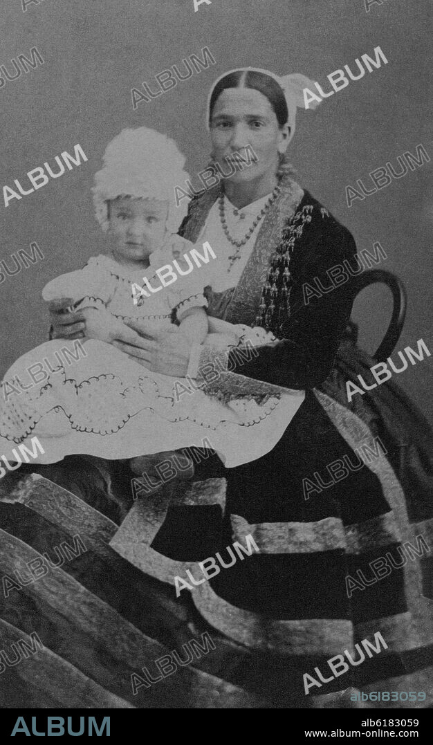 ANGEL ALONSO MARTINEZ (1825-1868). RETRATO DE LA INFANTA MERCEDES (HIJA DE ALFONSO XII Y DE MARIA CRISTINA DE HABSBURGO) CON SU NODRIZA.