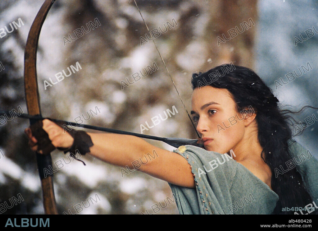 KEIRA KNIGHTLEY en EL REY ARTURO, 2004 (KING ARTHUR), dirigida por ANTOINE FUQUA. Copyright TOUCHSTONE PICTURES.