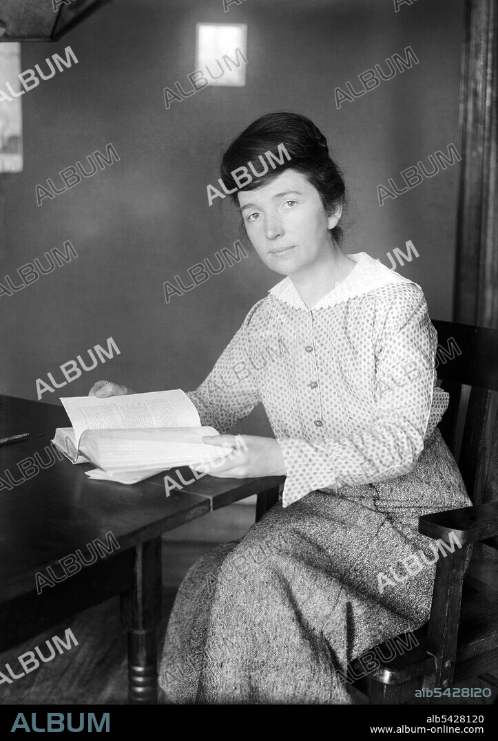 Margaret Sanger (1879-1966), American Birth Control Activist, Sex Educator and Nurse, Seated Portrait, New York City, New York, USA, Bain News Service, 1916.