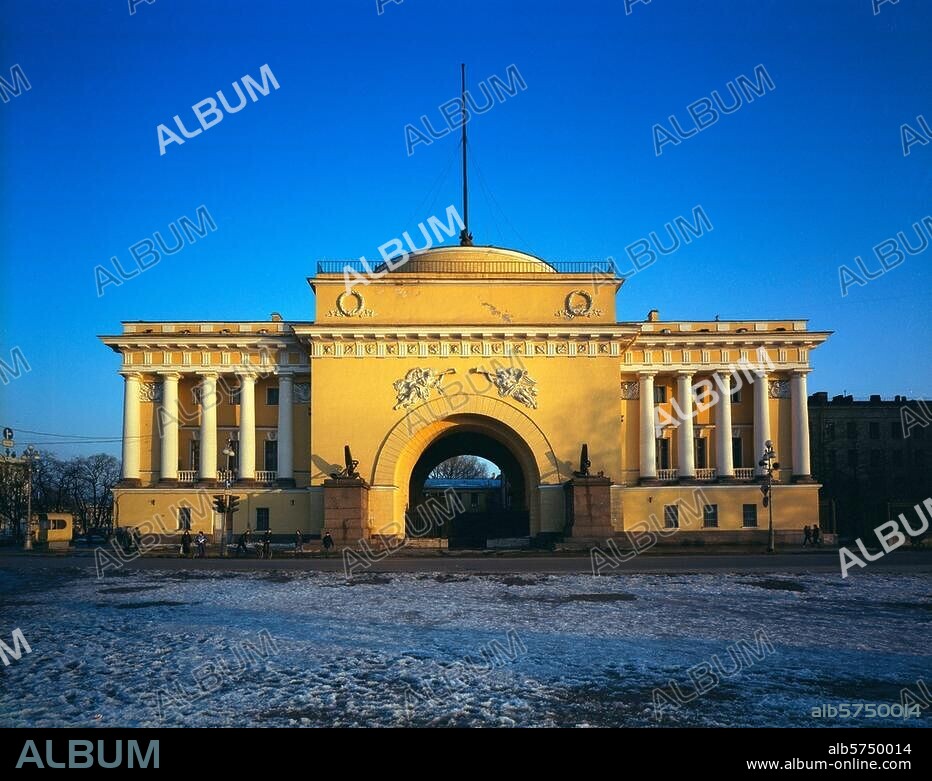 St. Petersburg (Rußland), Admiralität. (1704-1823 erbaut). - Teilansicht. - Foto, undat.