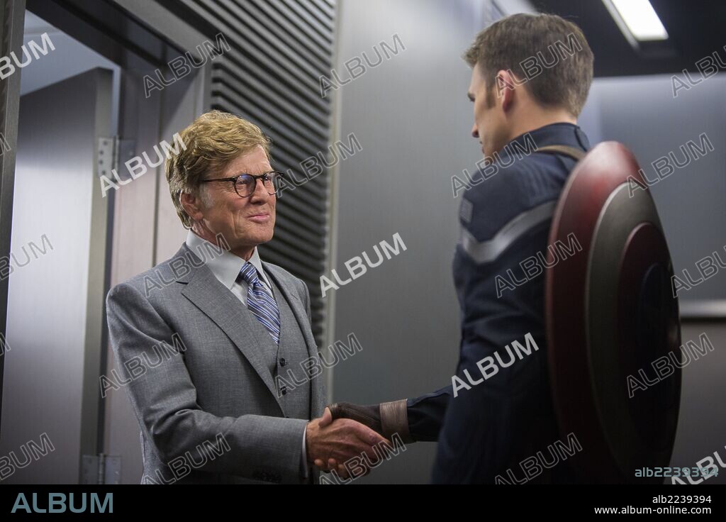 CHRIS EVANS and ROBERT REDFORD in CAPTAIN AMERICA: THE WINTER SOLDIER, 2014, directed by ANTHONY RUSSO and JOE RUSSO. Copyright MARVEL STUDIOS.