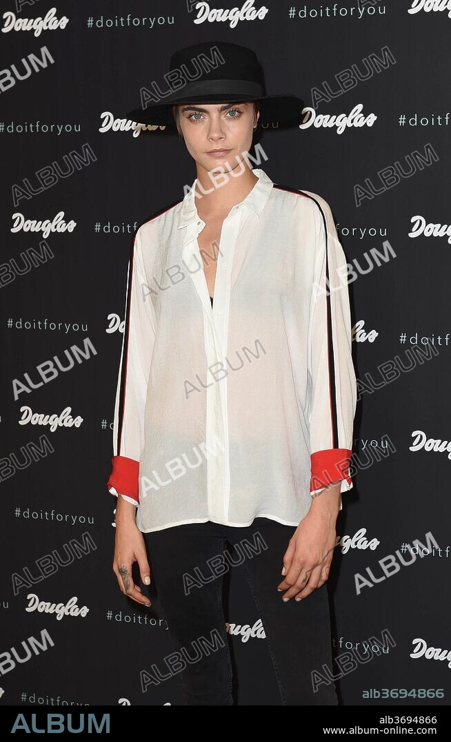May 30, 2018 - Berlin, Germany - 5/30/18.Cara Delevingne at the Douglas store for a photocall in Berlin, Germany. 30/05/2018