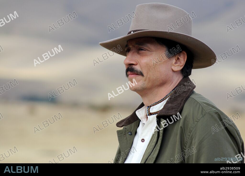 CARLOS BARDEM en LA DEUDA, 2015 (OLIVER'S DEAL), dirigida por BARNEY ELLIOTT. Copyright ATLANTIC PICTURES/VIRACOCHA FILMS/ARCADIA MOTION PICTURES.