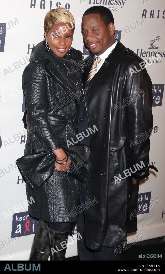 MARY J BLIGE et KENDU ISAACS. Oct 15, 2009 - New York, NY, USA - MARY J. BLIGE with KENDU ISAACS at Keep A Child Alive's 6th Annual Black Ball. 15/10/2009