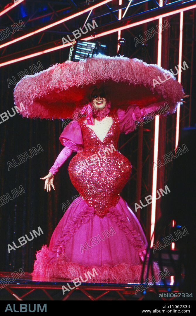 Mary aka Georg Preusse from the German drag duo "Mary and Gordy", in the program "Frau'n, Frau'n Frau'n", Germany 1986.