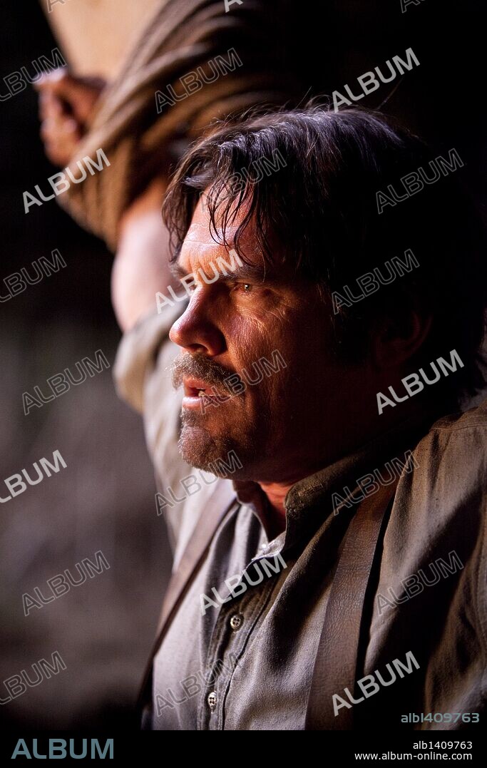 JOSH BROLIN in JONAH HEX, 2010, directed by JIMMY HAYWARD. Copyright DC ENTERTAINMENT/MADE CHANCE/WEED ROAD PICTURES / TRUEBLOOD, JAMIE.
