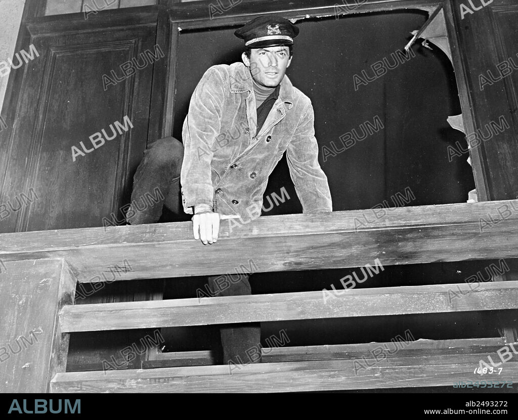 GREGORY PECK dans THE WORLD IN HIS ARMS, 1952, réalisé par RAOUL WALSH. Copyright UNIVERSAL PICTURES.