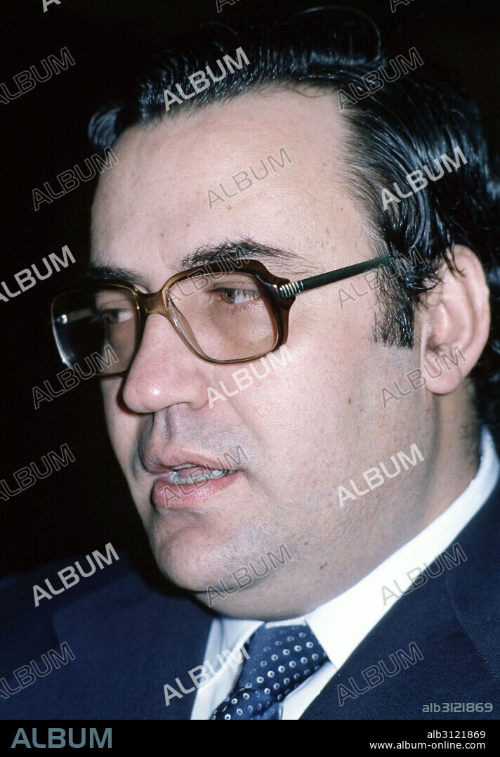 PECES BARBA , RAMON  POLITICO ESPAÑOL.  FOTOGRAFIA DEL AÑO 1982.