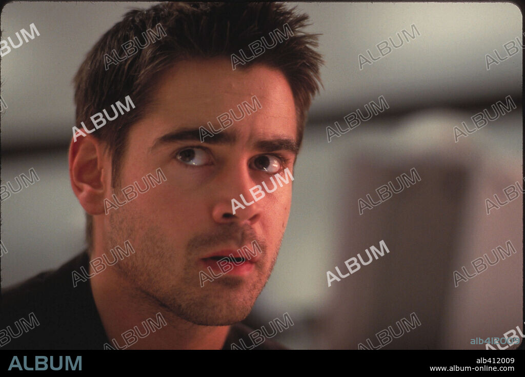 COLIN FARRELL in THE RECRUIT, 2003, directed by ROGER DONALDSON. Copyright TOUCHSTONE PICTURES.