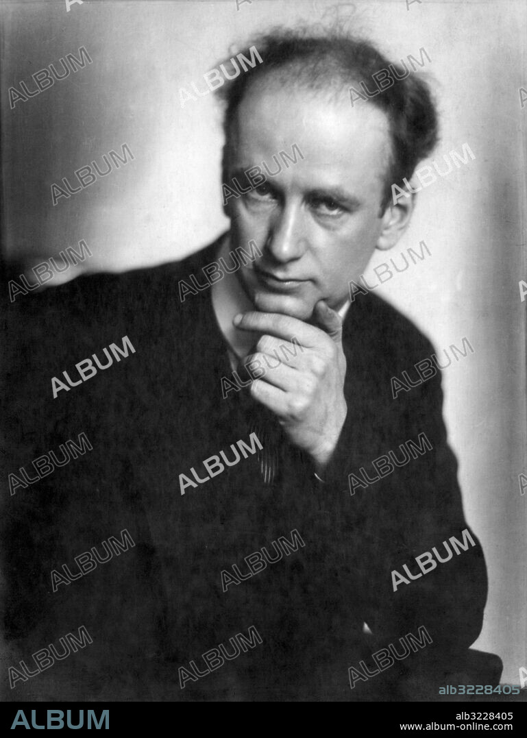 Utan bildtext. Not. Wilhelm Furtwängler (...) nm. W Furtwängler, 1886-1954, tysk dirigent och tonsättare, kompositör och orkesterledare. CD586 persons: WILHELM FURTWÄNGLER sites: TYSKLAND.