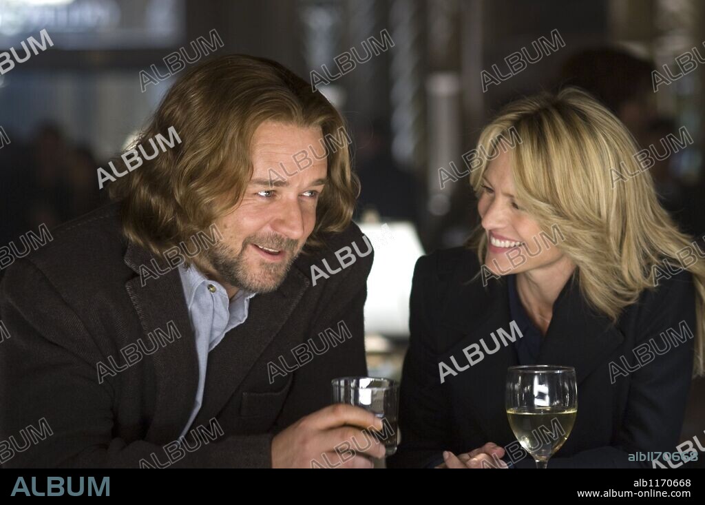 ROBIN WRIGHT and RUSSELL CROWE in STATE OF PLAY, 2009, directed by KEVIN MACDONALD. Copyright UNIVERSAL PICTURES.