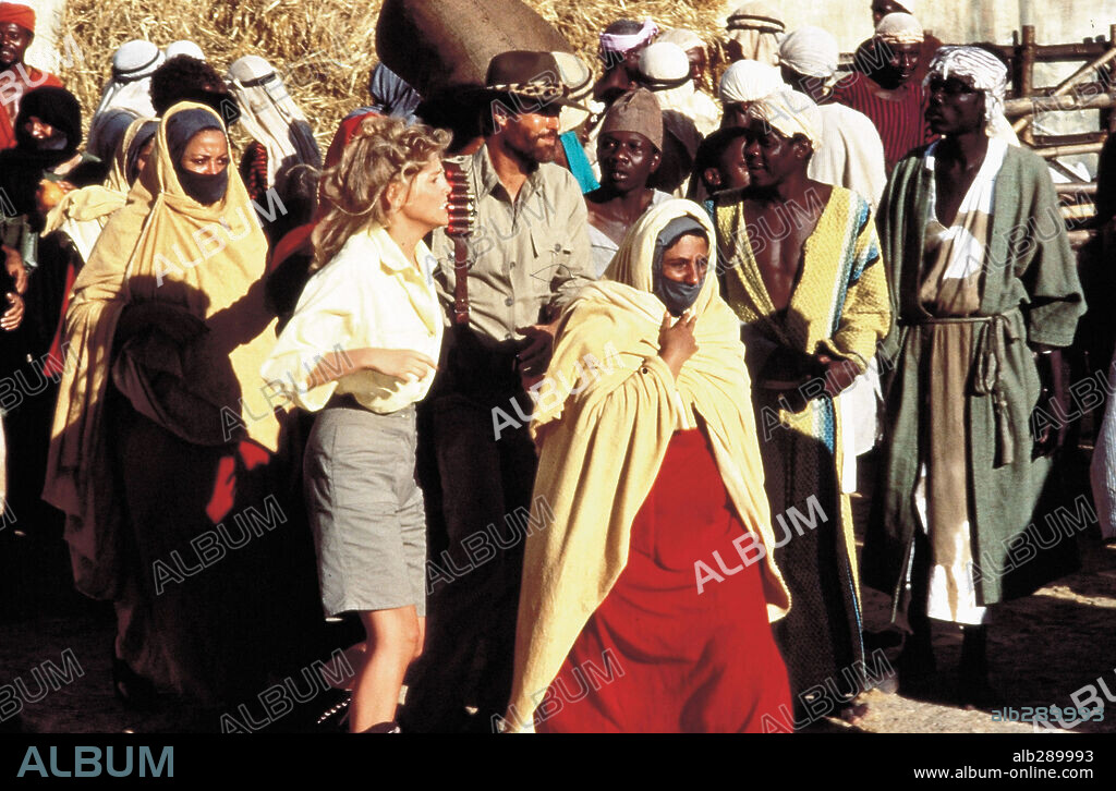 RICHARD CHAMBERLAIN and SHARON STONE in KING SOLOMON'S MINES, 1985, directed by J. LEE THOMPSON. Copyright CANNON FILMS.