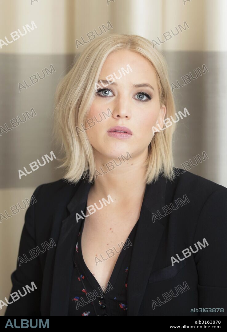 JENNIFER LAWRENCE. November 3, 2015 - Hollywood, CA, USA - JENNIFER LAWRENCE ''The Hunger Games: Mockingjay Part 2 '' @Armando Gallo (Credit Image: © Armando Gallo/Arga Images via ZUMA Wire). 03/11/2015