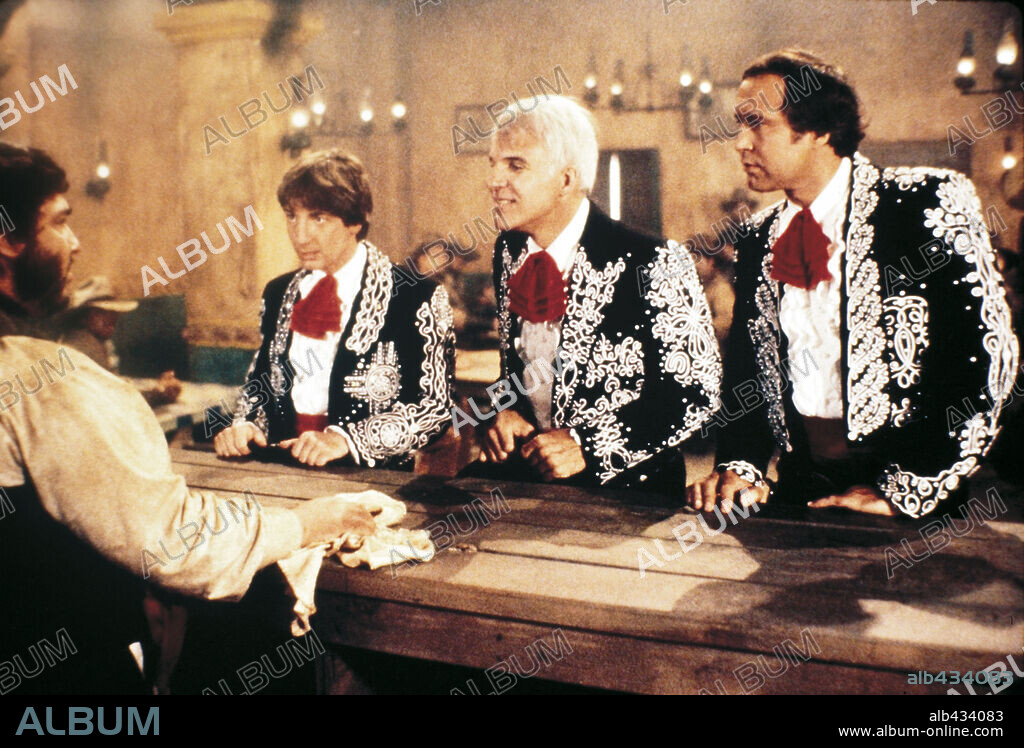 CHEVY CHASE, MARTIN SHORT and STEVE MARTIN in THREE AMIGOS!, 1986, directed by JOHN LANDIS. Copyright ORION PICTURES.