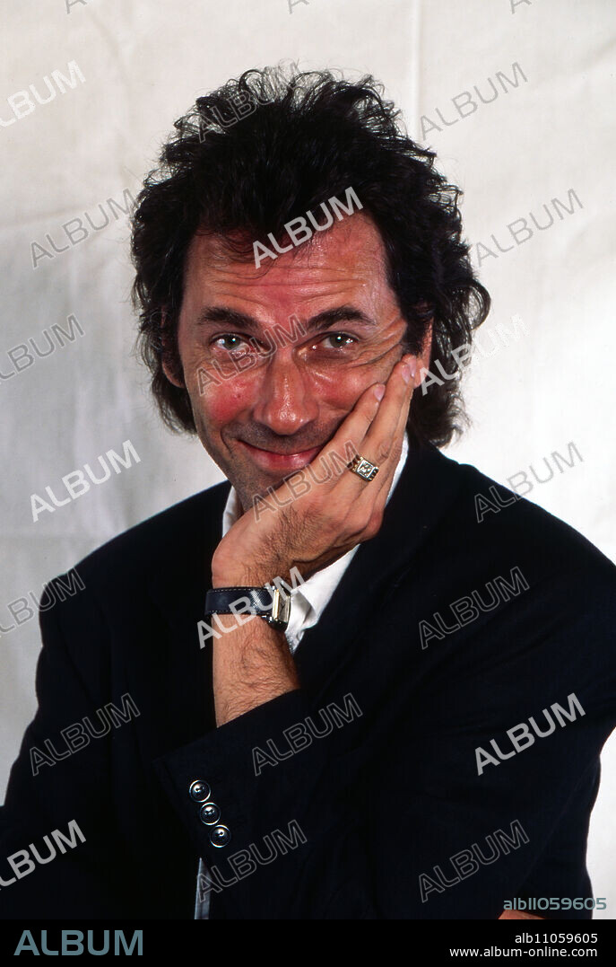 Hugo Egon Balder, German presenter, producer, singer and actor, here as producer of the RTL show "April, April" in Cologne, Germany 1995.