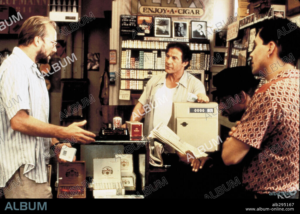 FOREST WHITAKER in SMOKE - RAUCHER UNTER SICH, 1995 (SMOKE), unter der Regie von WAYNE WANG. Copyright MIRAMAX.