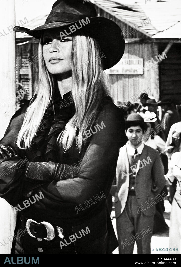 BRIGITTE BARDOT in THE LEGEND OF FRENCHIE KING, 1971 (LES PETROLEUSES), directed by CHRISTIAN-JAQUE. Copyright FRANCOS FILMS.