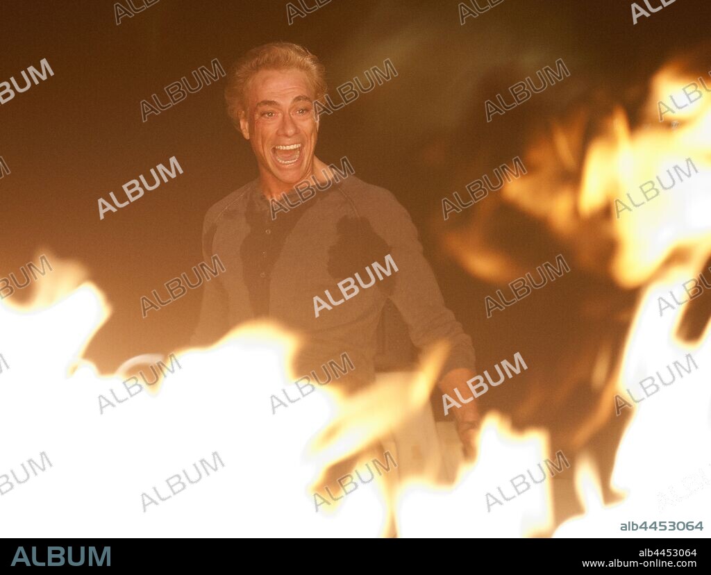 JEAN-CLAUDE VAN DAMME en CERCO AL ENEMIGO, 2013 (ENEMIES CLOSER), dirigida por PETER HYAMS. Copyright AFTER DARK FILMS.